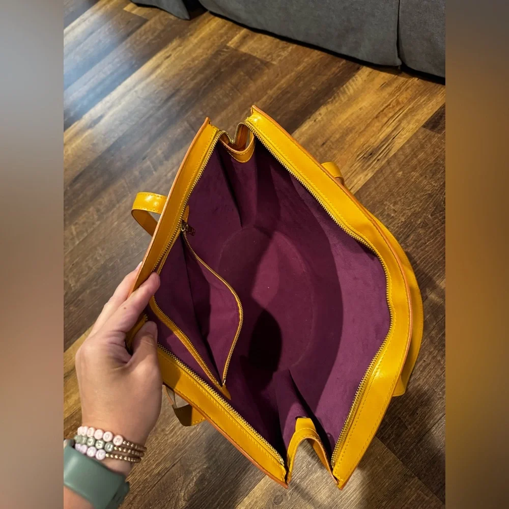 Louis Vuitton Yellow Epi Leather Saint Jacques MM Shoulder Bag - Picture 11 of 12